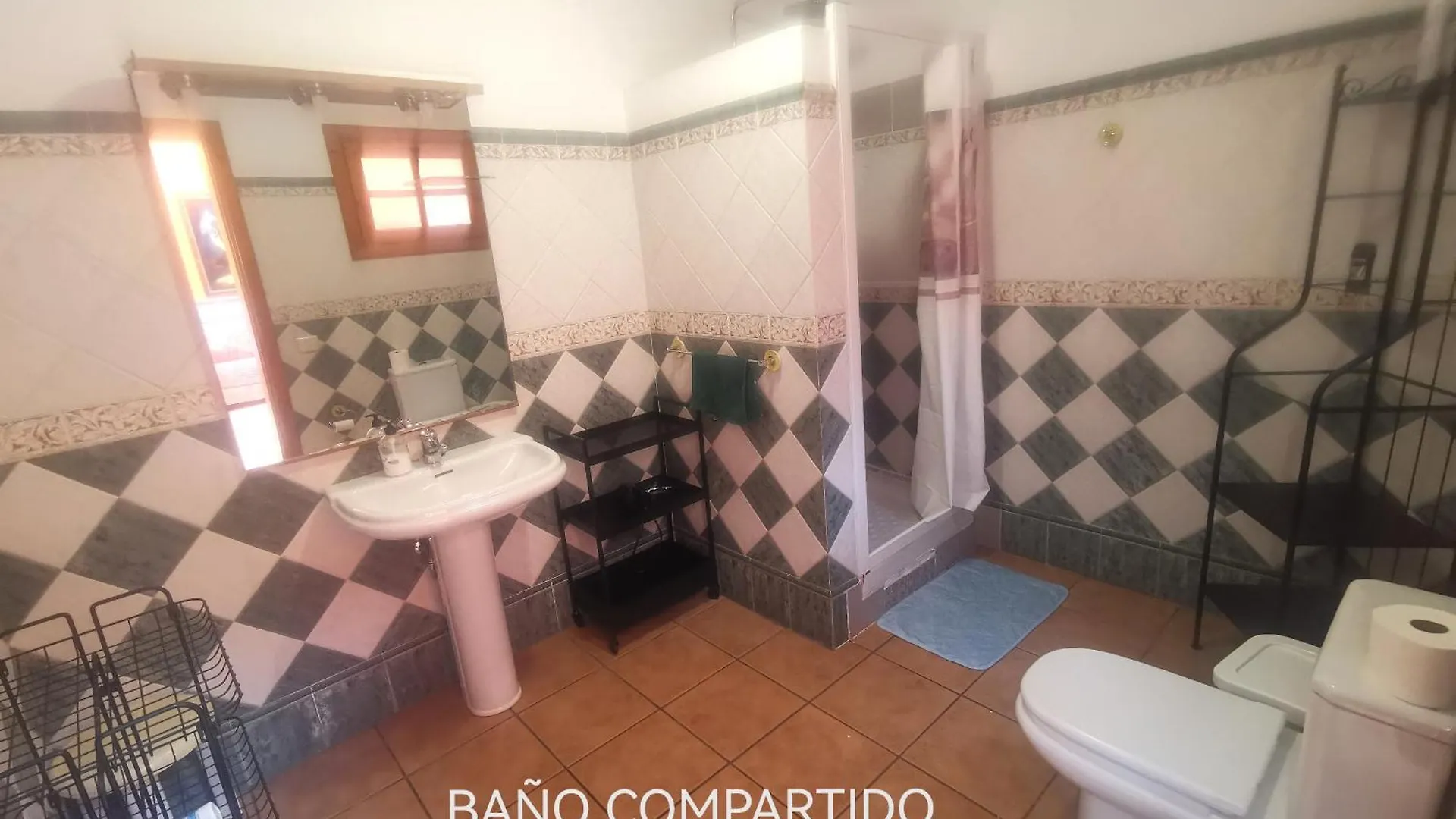 Eden Guesthouse Sardina Spain