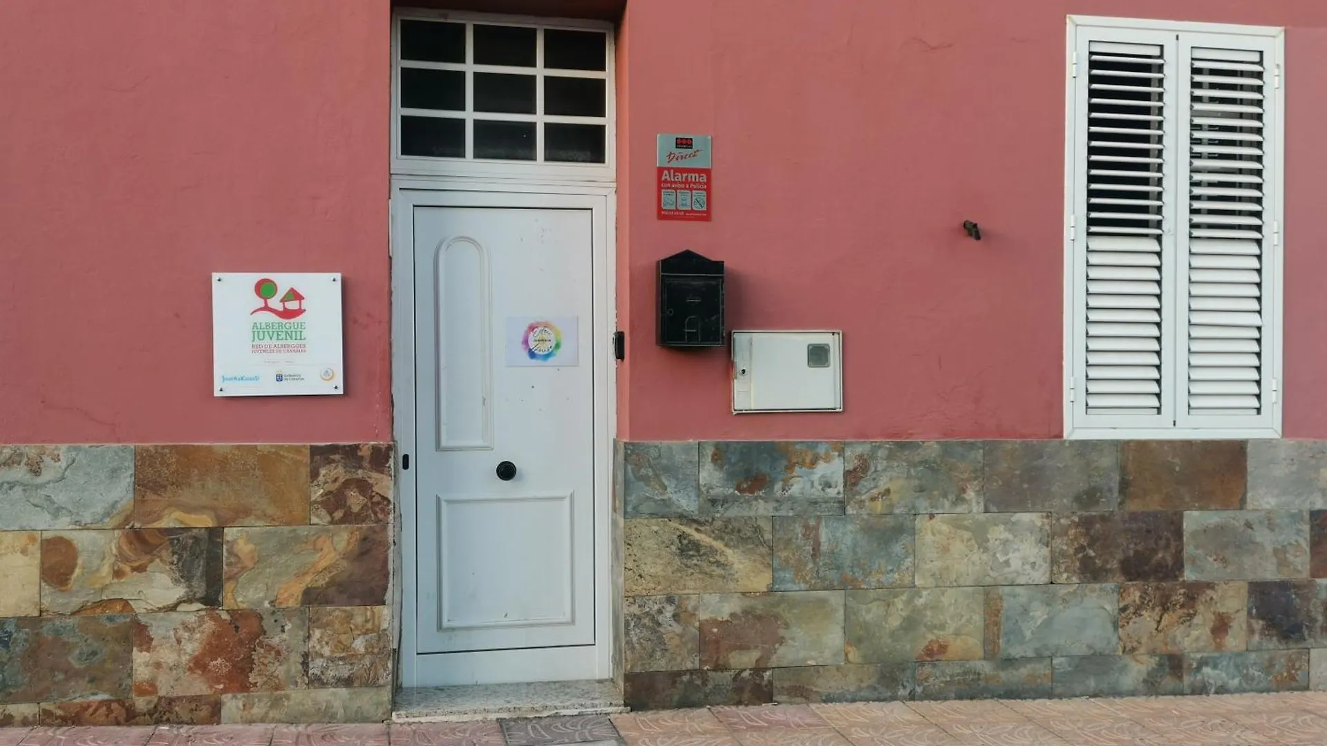 Eden Guesthouse Sardina España