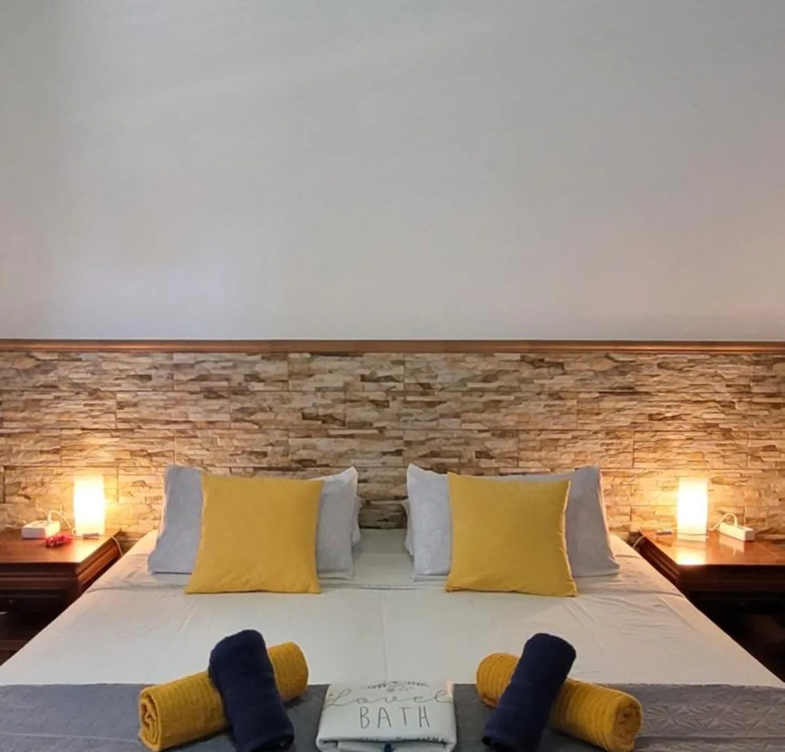 Eden Guesthouse Sardina Spain