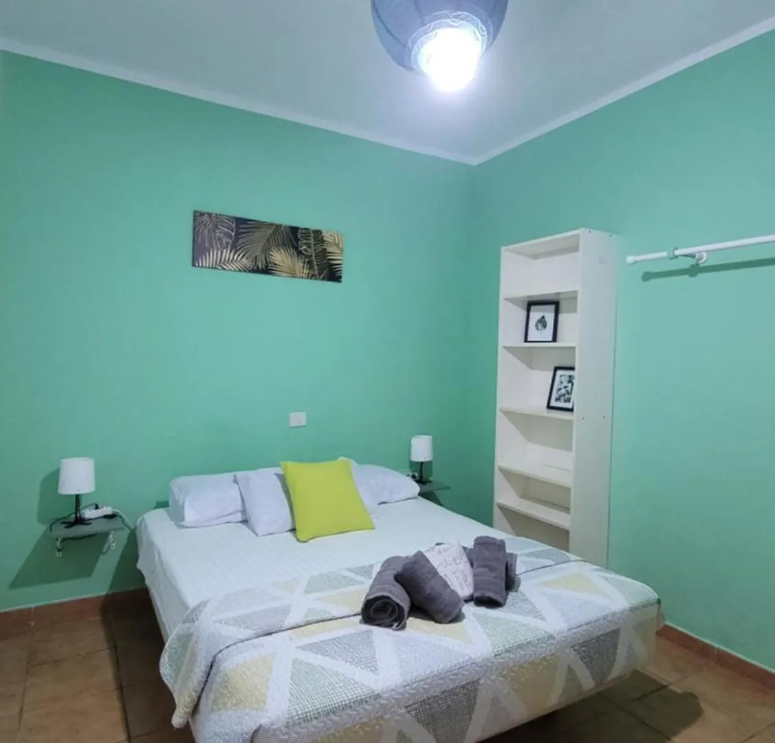 Guest house Eden Guesthouse Sardina Spain